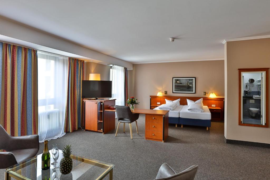Hotel Quellenhof - Tap to explore photos