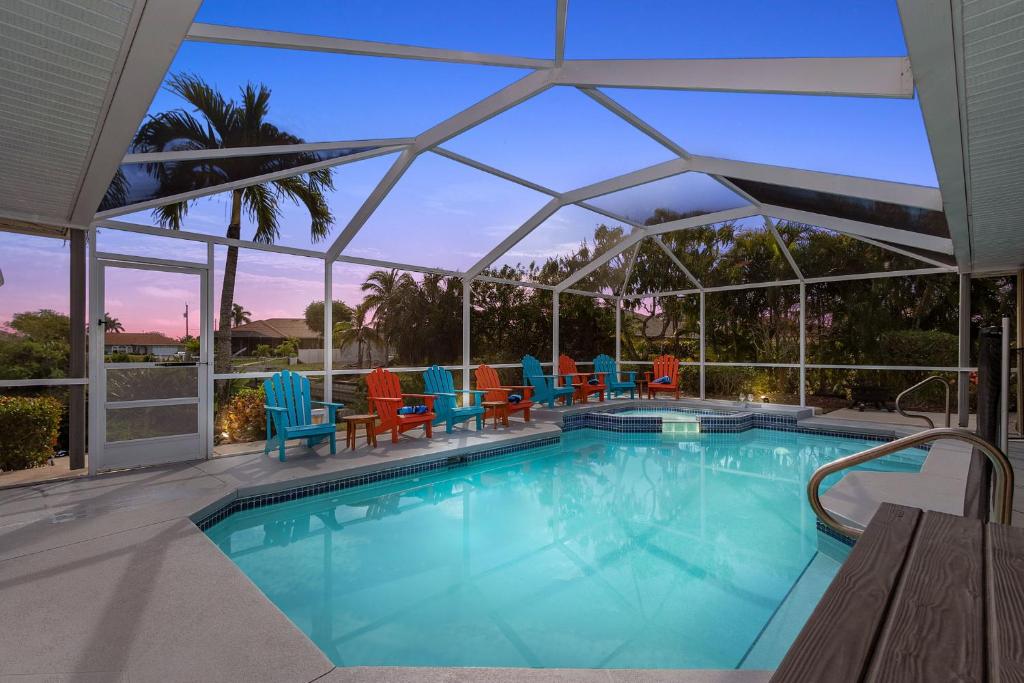 Welcome to Villa X-Ta-Sea, your ultimate waterfront retreat with an array of resort-style amenities and pet-friendly accommodations! image