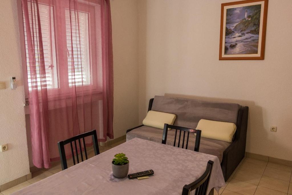 Apartment in Mundanije with terrace, air conditioning, WiFi (4912-2) photo 3
