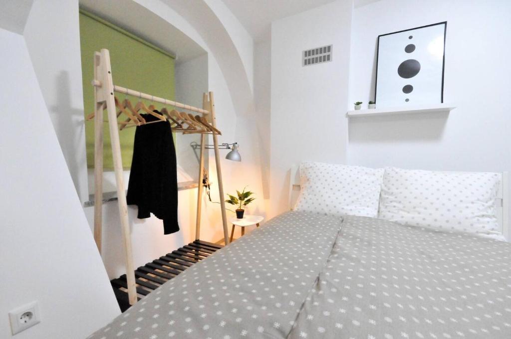The Maze Apartment