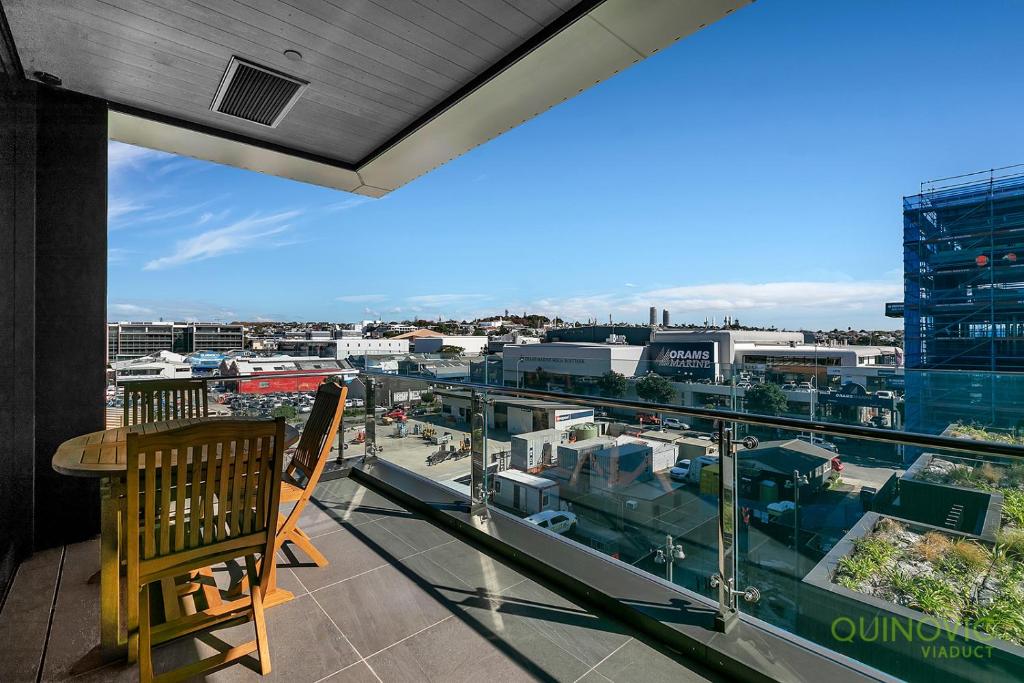 QV Brand New Luxury Apt with Tandem Carpark - 975 photo 2