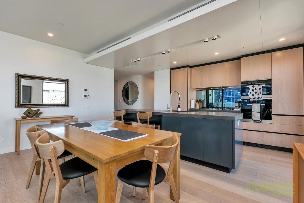 QV Brand New Luxury Apt with Tandem Carpark - 975 photo 4