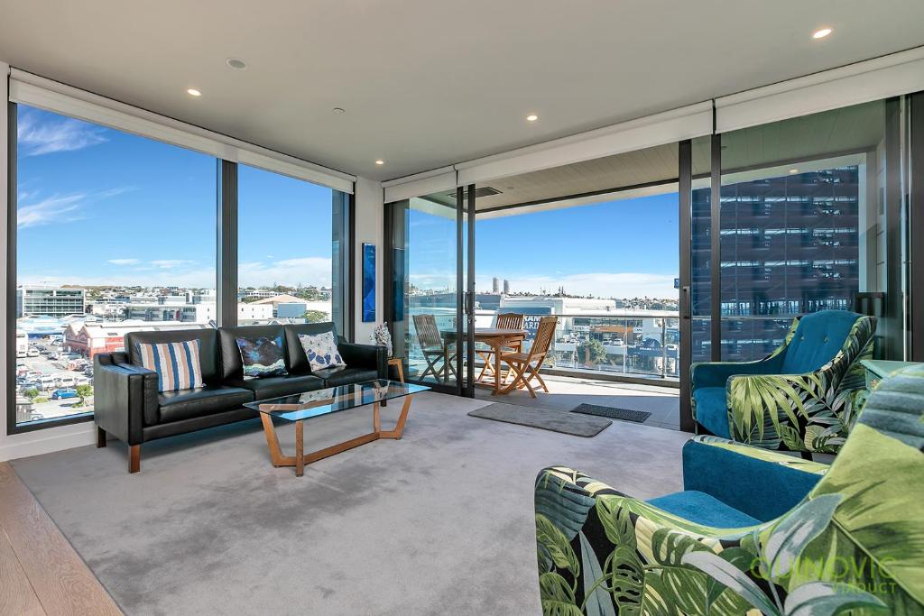 QV Brand New Luxury Apt with Tandem Carpark - 975 photo 1