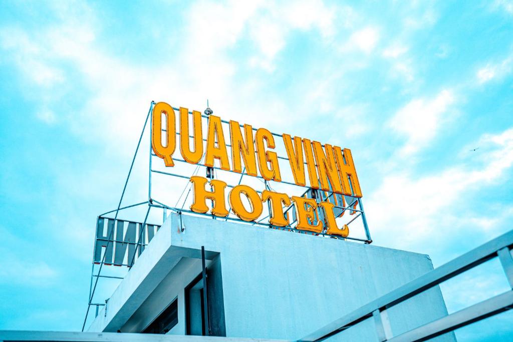 QUANG VINH HOTEL