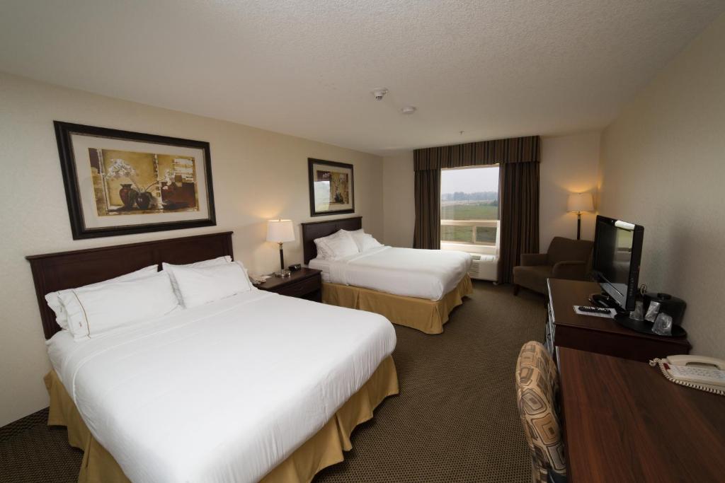 Holiday Inn Express & Suites Whitecourt, an IHG Hotel photo 4