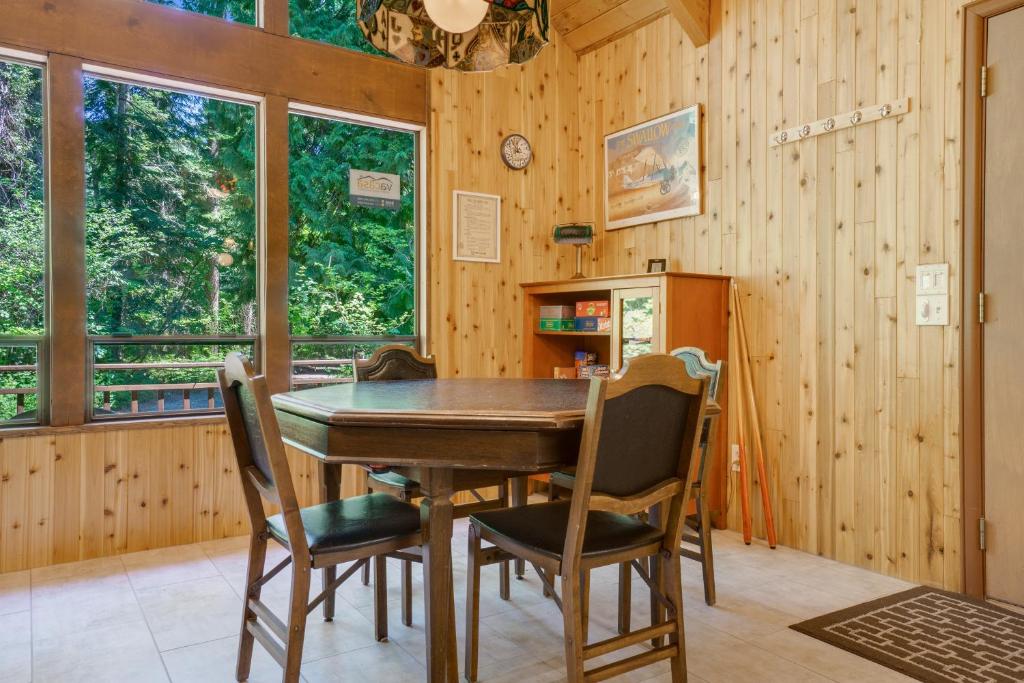Yakima River Cabin photo 2