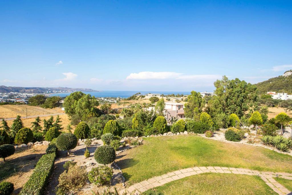 AGGELOS GARDEN VIEW photo 2