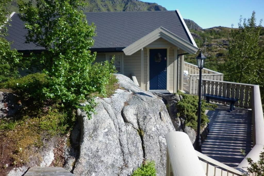 Hytte med nydelige omgivelser og rom for stillhet photo 1