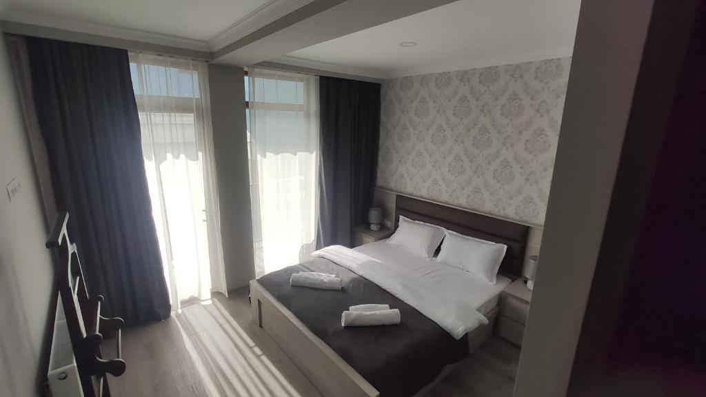 Prime Hotel Kazbegi - Tap to explore photos