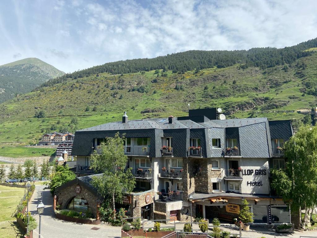 {
  "en-gb": "Hotel & SPA Llop Gris"
} photo 2