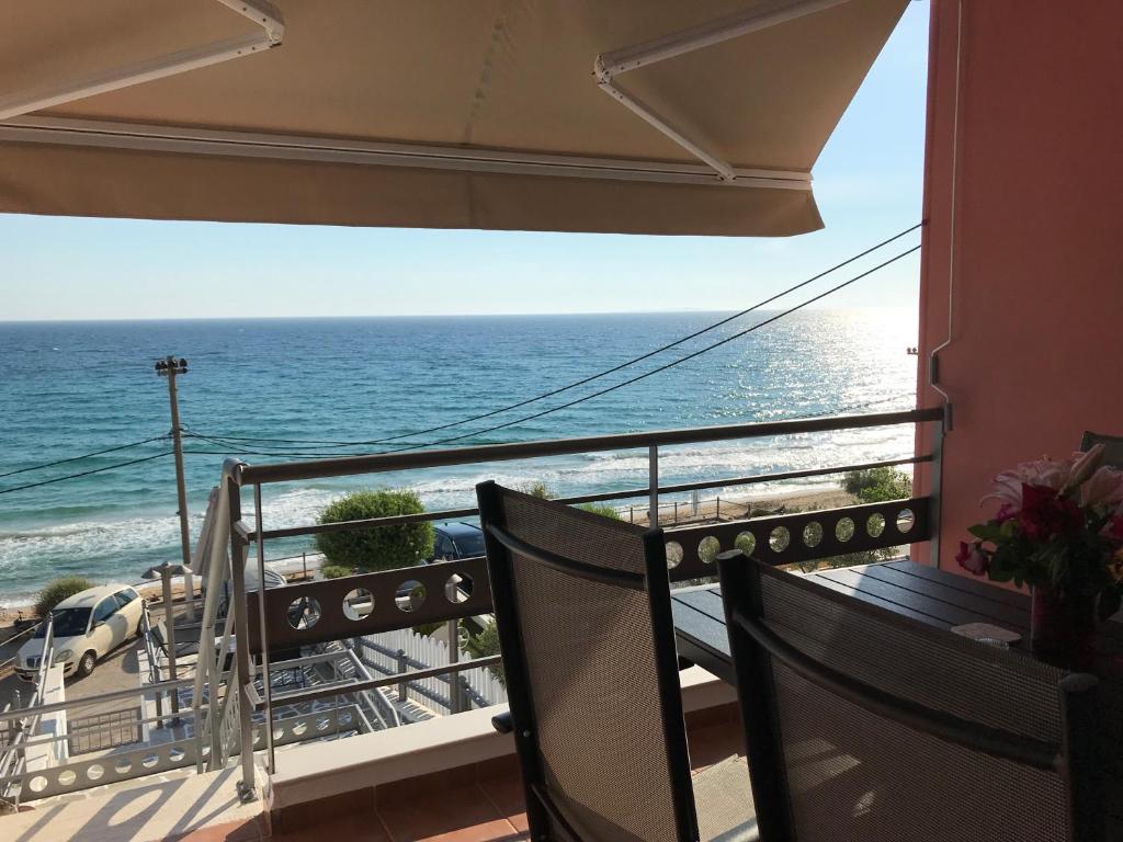 Seafront lovely house - Kat's rentals photo 3