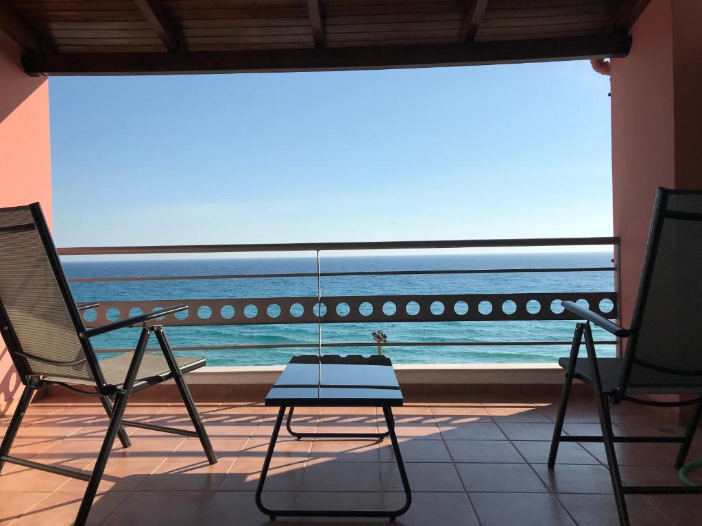 Seafront lovely house - Kat's rentals photo 2