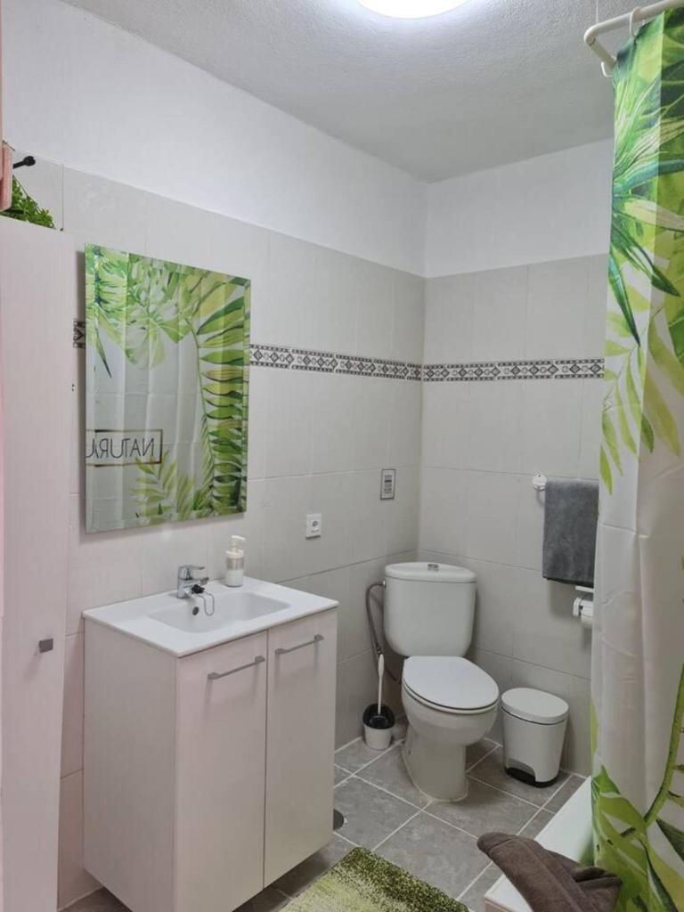 Impeccable 2-Bed House in Guia de Isora photo 3