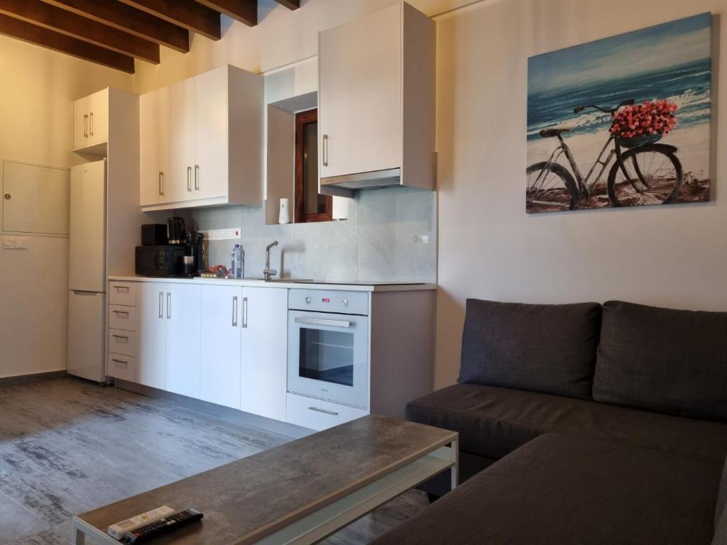 Kamaroporta Luxury Apartments photo 4