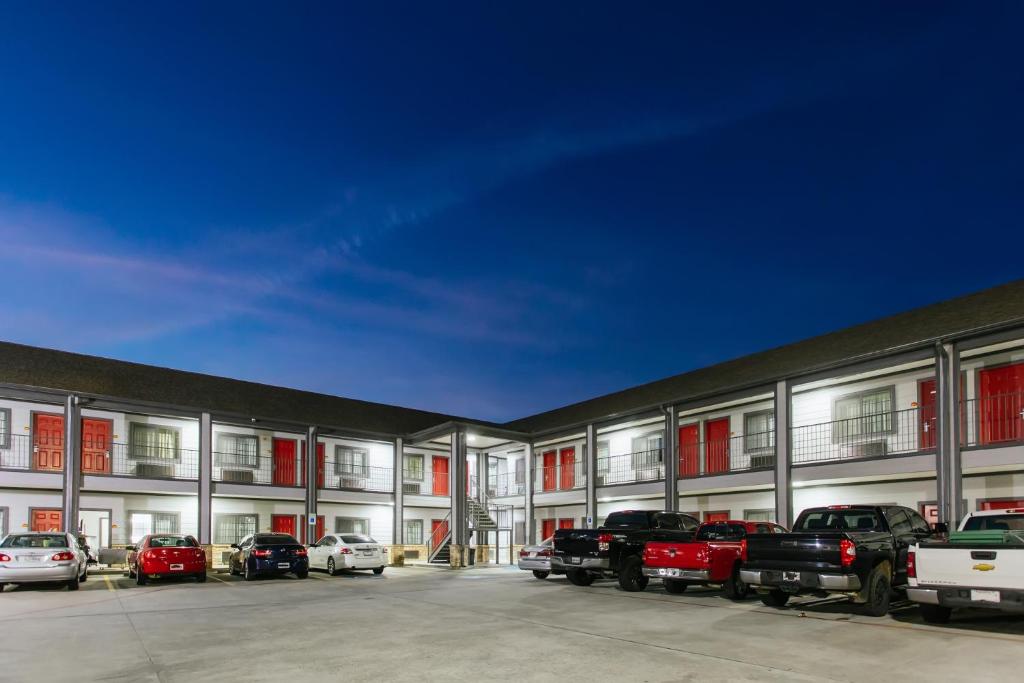 Palace Inn and Suites Baytown photo 1
