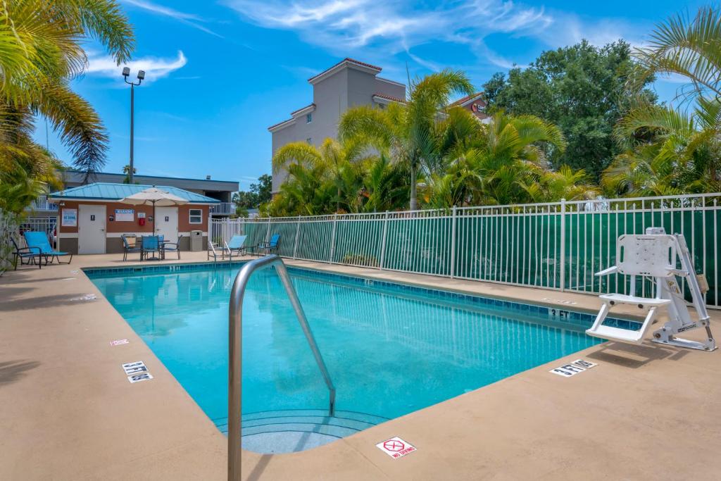 Comfort Inn & Suites Melbourne-Viera photo 2