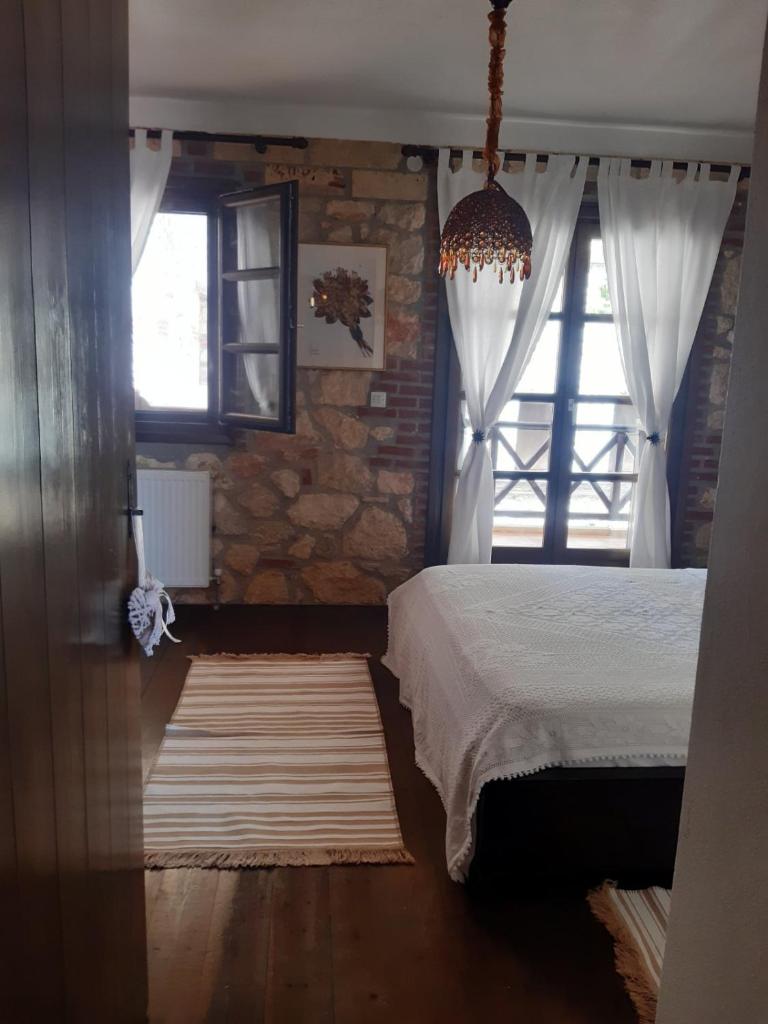 ANASTASIA STONE HOUSE photo 1