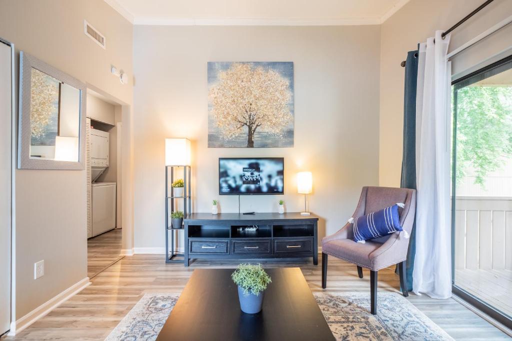 Cute Condo in Rock Hill-49 photo 2