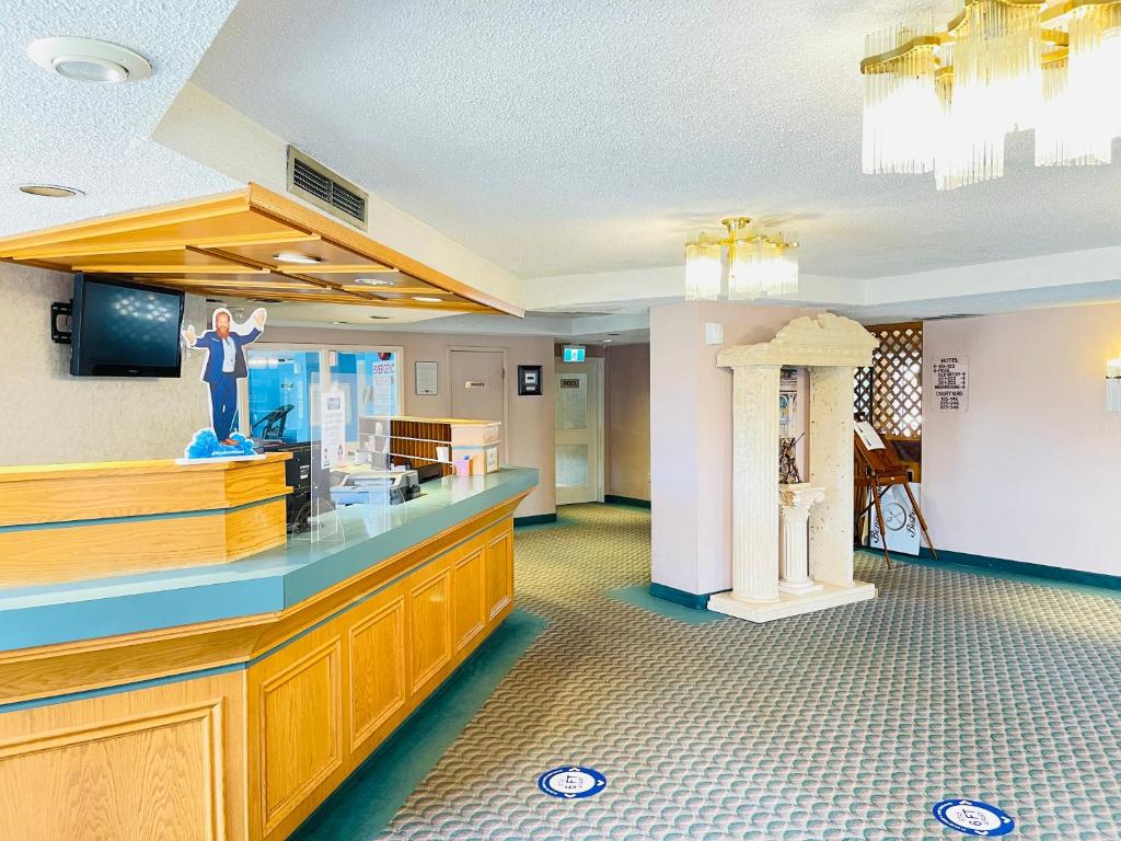 Travelodge by Wyndham Niagara Falls Lundys Lane photo 4
