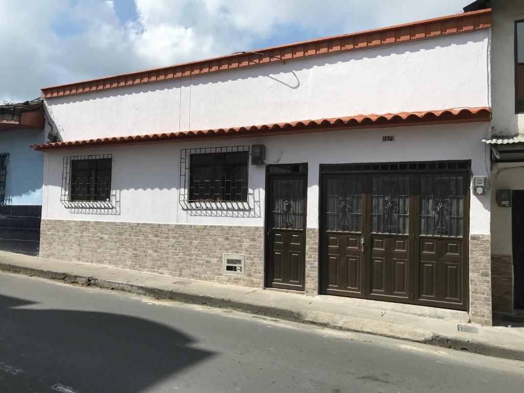 Hermosa Casa en el centro de Santa Rosa de Cabal, sobre vía principal a 3 cuadras de la Plaza photo 3