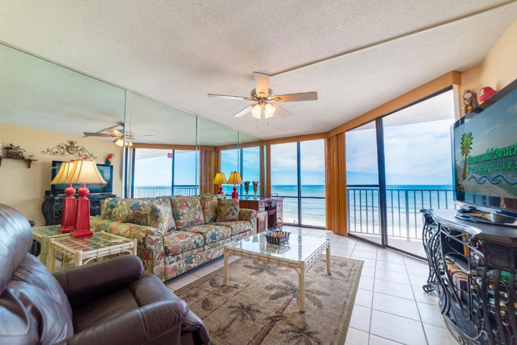 Edgewater W404 'Sandpiper' image
