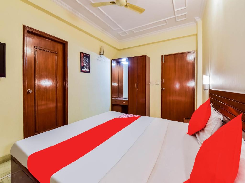 Трехместный (Классический трехместный номер), OYO 78478 Hotel Siddhi Vinayak