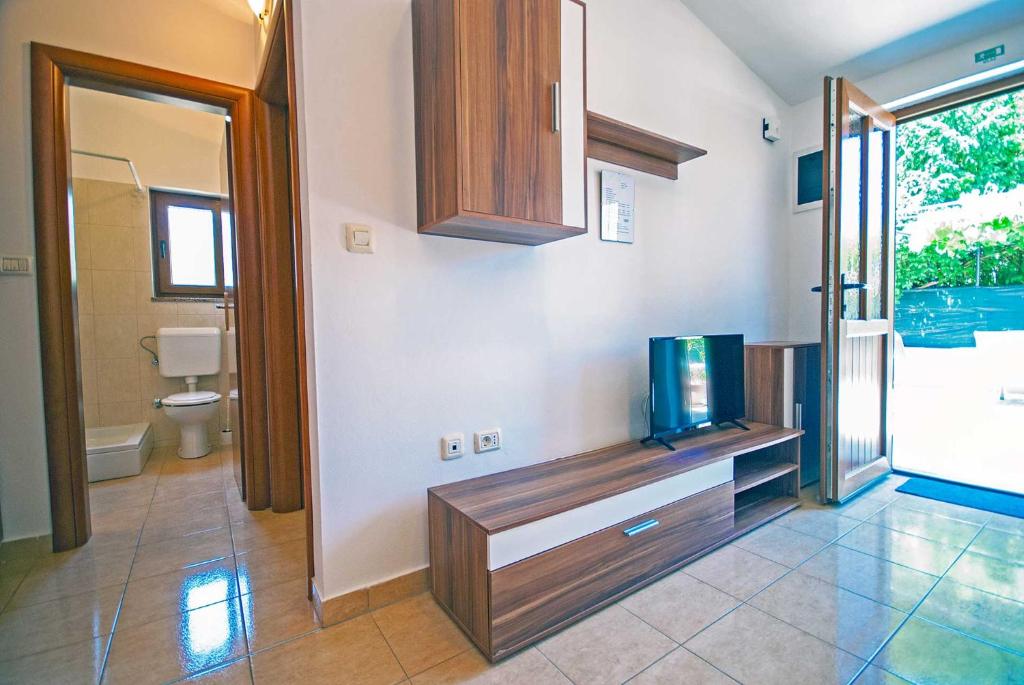 Apartman Kirac photo 1