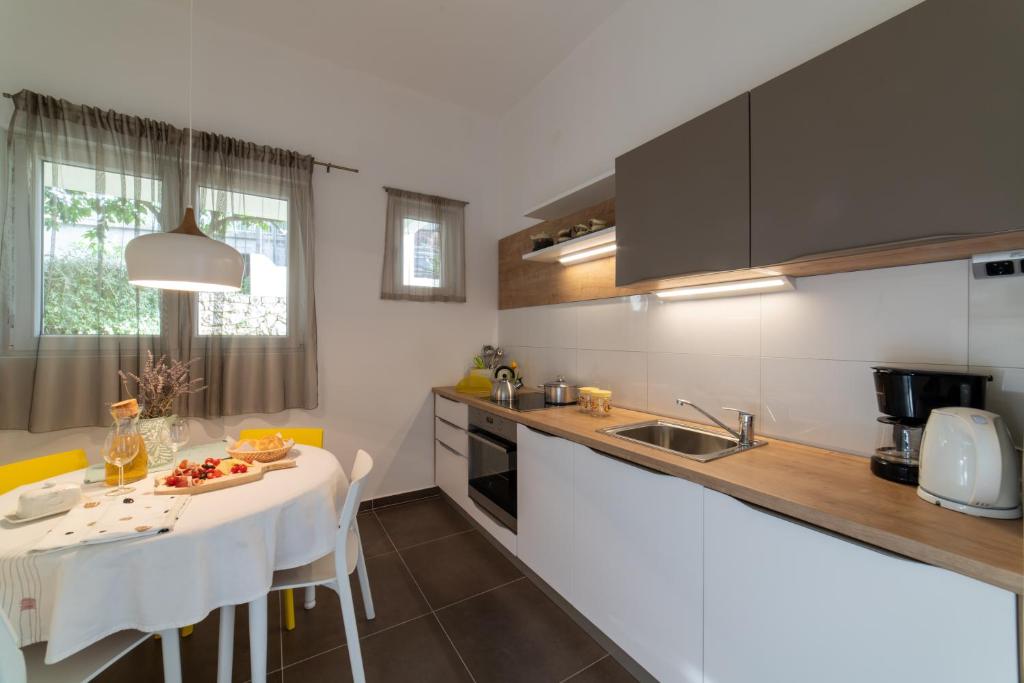 Apartment One photo 1