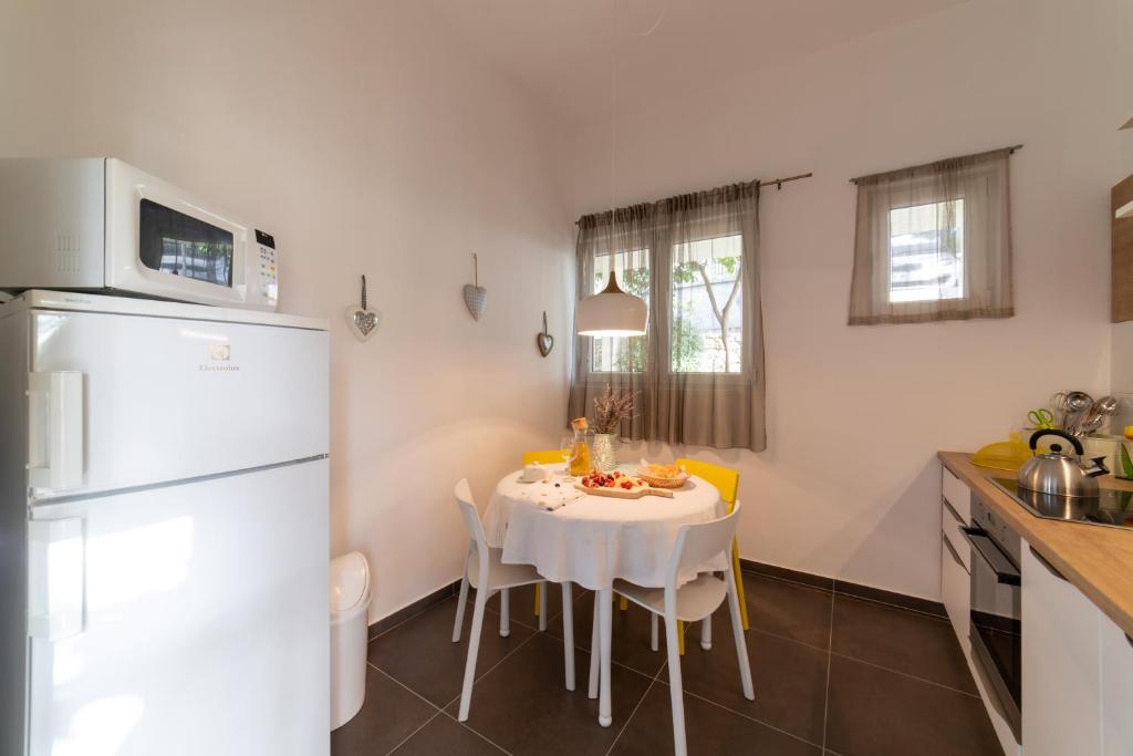 Apartment One photo 2