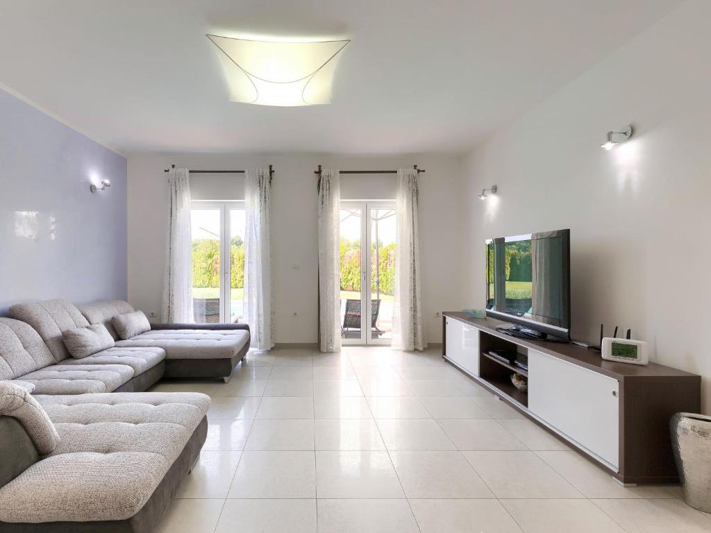Holiday Home Villa Vela - PUL451 by Interhome photo 2