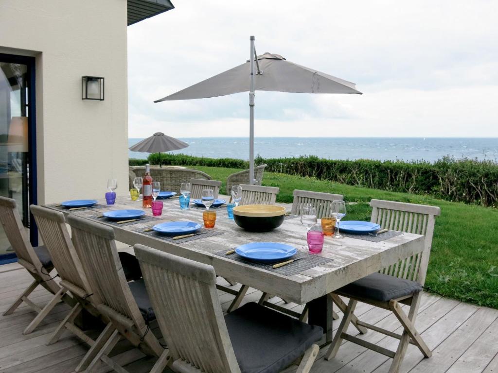 Holiday Home Maison du Phare de Port-Navalo by Interhome photo 1