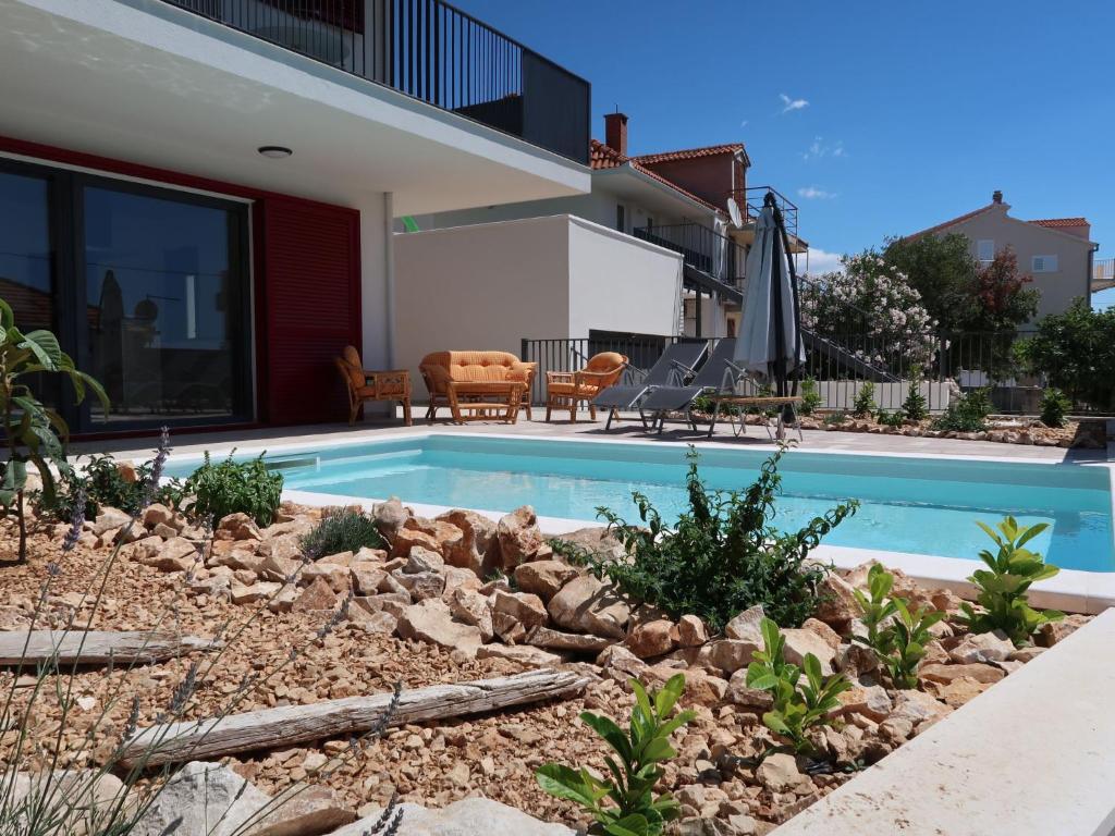 Apartment Viva-by the sea-garden & terraces by Interhome photo 1