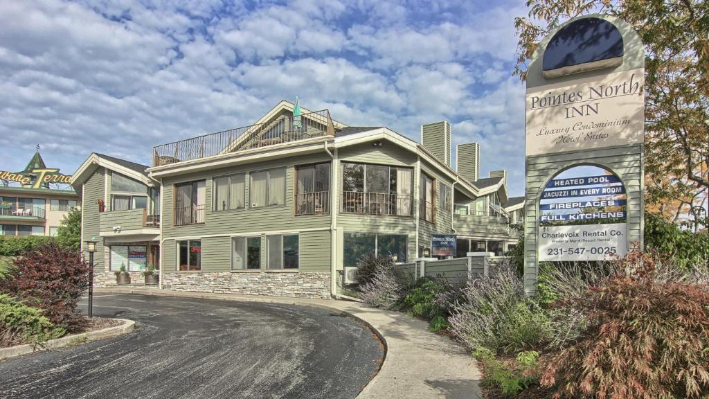 201 Pointes North Inn image