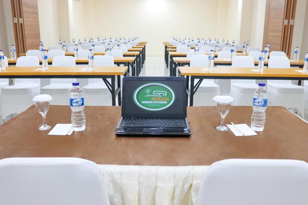 LeGreen Suite Ratulangi photo 1