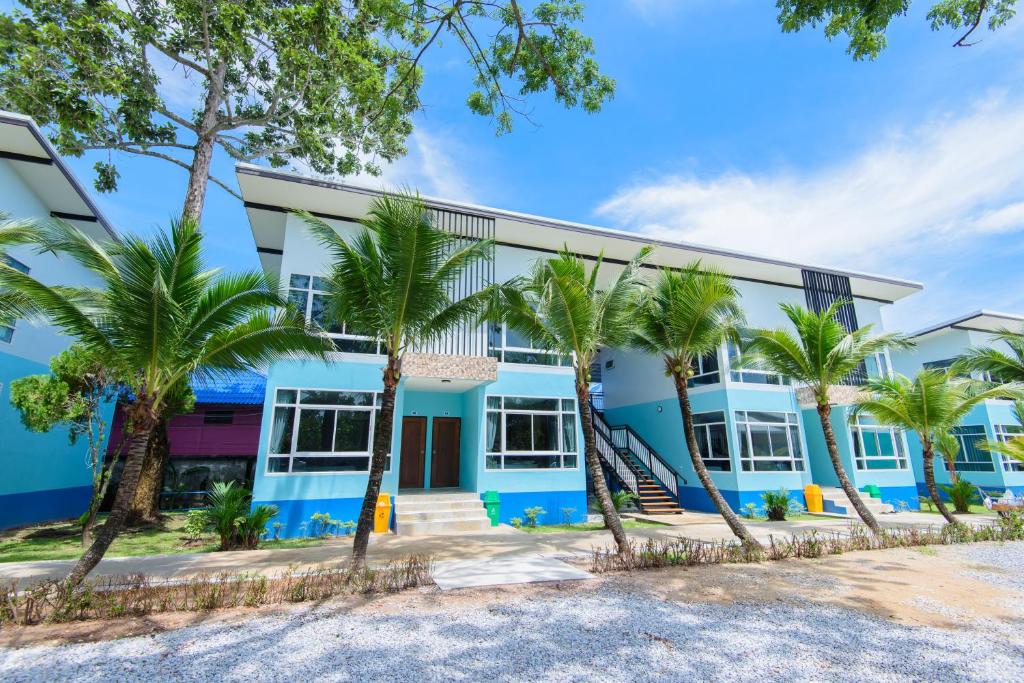 จวรีน ลอร์ด รีสอร์ท แอนด์ โฮเทล - Javarine Lord Resort&Hotel photo 1
