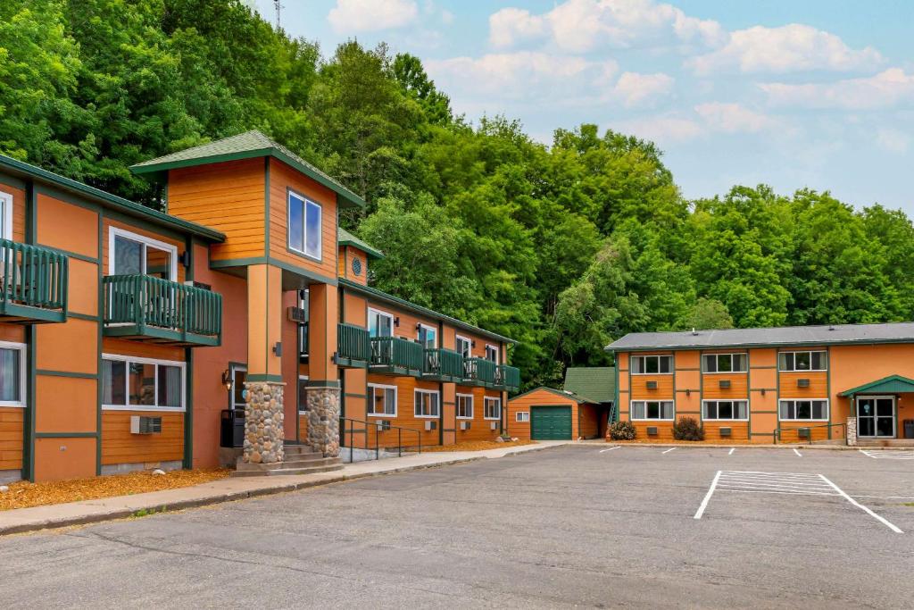 Econo Lodge Lakeview photo 3
