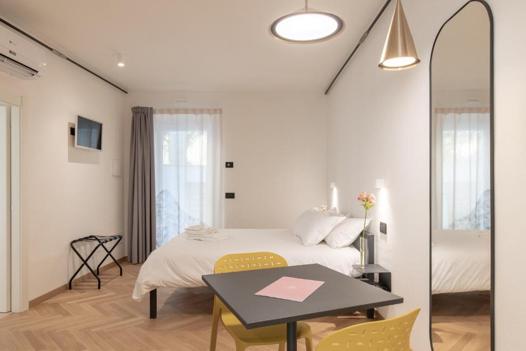OGNISSANTI GuestHouse & Suites photo 2
