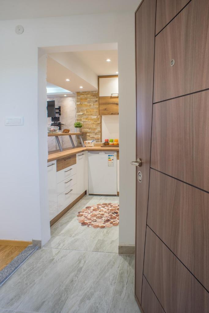 Lux Centre Apartment photo 1
