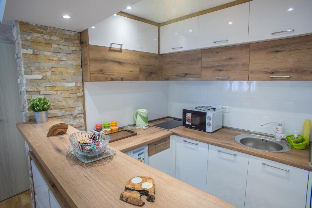 Lux Centre Apartment photo 4
