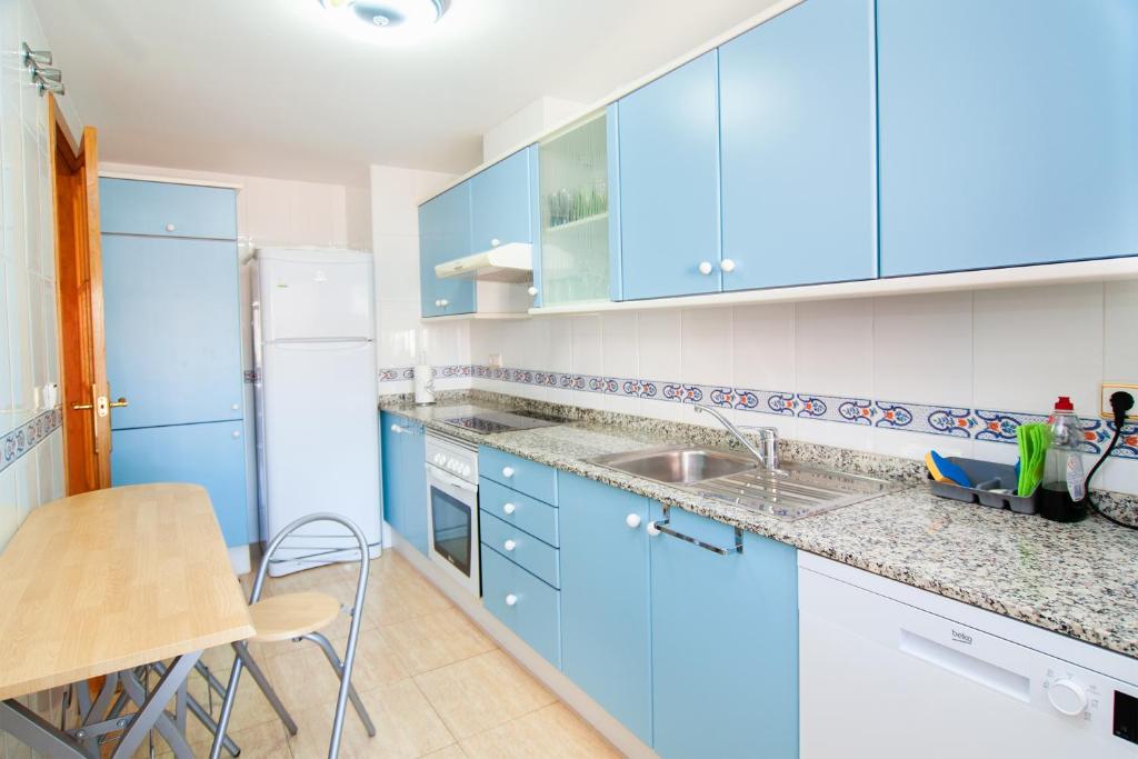 Apartamento de 4 dormitorios a tan sólo 2,5 km de la Playa San Juan photo 4
