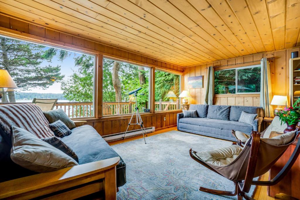 Hale Passage Beach House photo 3
