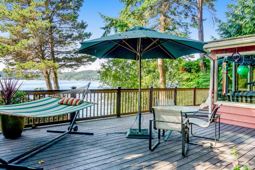 Hale Passage Beach House photo 2