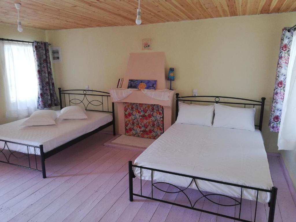 North Evia Kiki's house photo 2