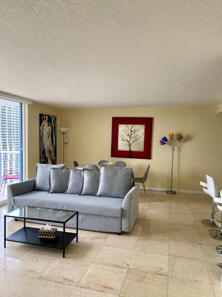 Miami Downtown City view 3BR Air Hockey &Ping Pong table image