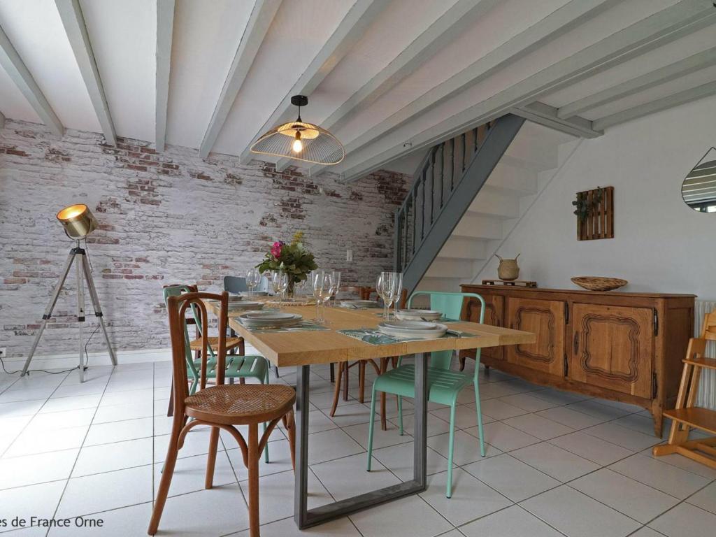 Gîte Cisai-Saint-Aubin, 4 pièces, 8 personnes - FR-1-497-148 photo 3