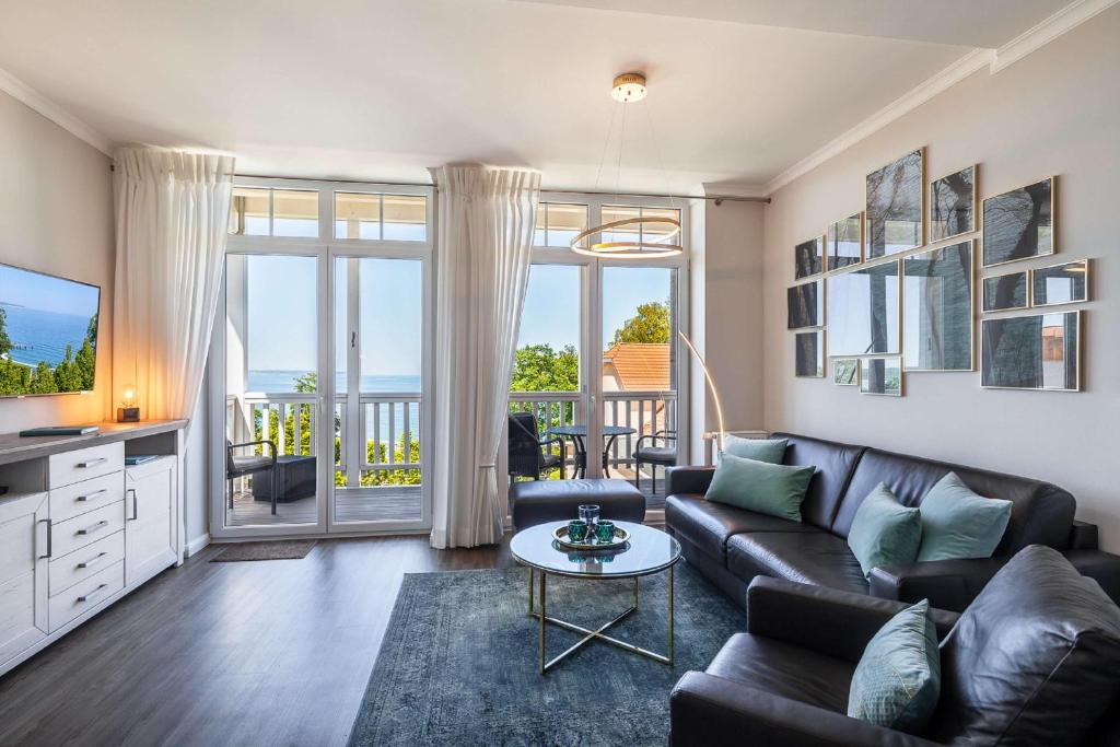 traumhafter Meerblick vom Balkon, gratis Nutzung vom AHOI Erlebnisbad und Sauna in Sellin - Villa Bergfrieden photo 3