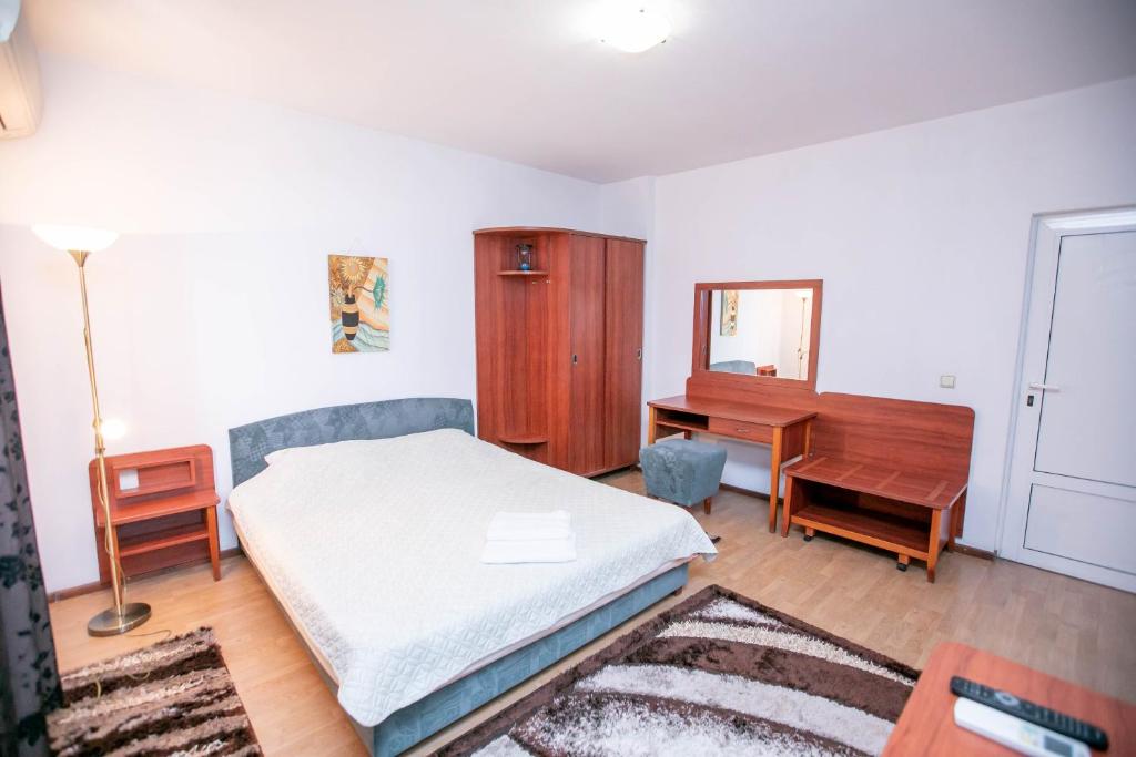 Сьюит (Люкс с 1 спальней и балконом), Ambrozia Guest Rooms
