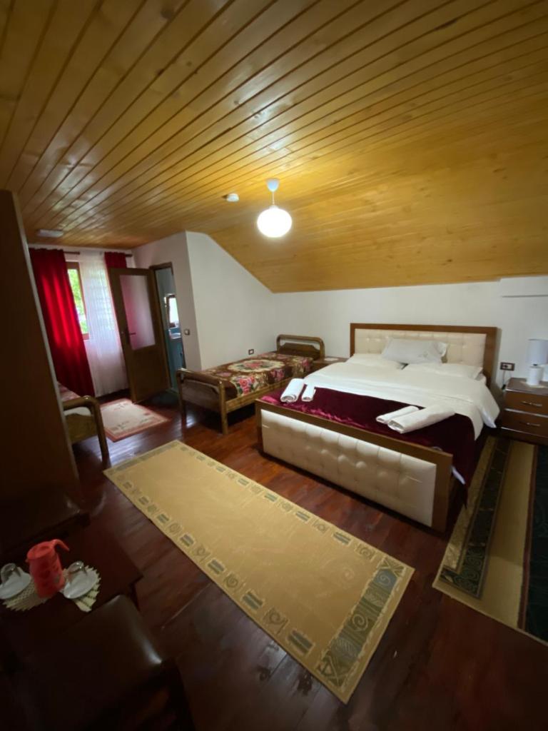 Guesthouse Mehmeti photo 3