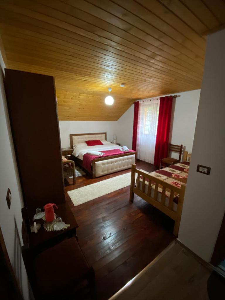 Guesthouse Mehmeti photo 2