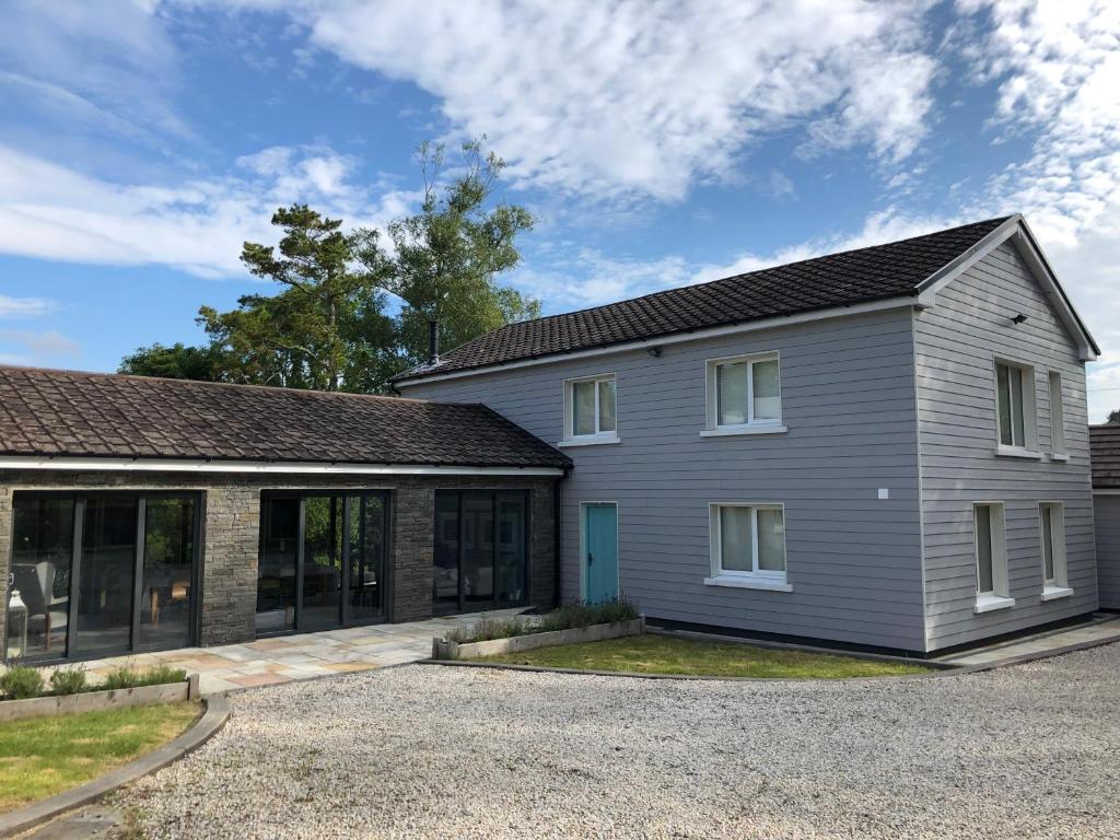 Ealu Mor - Ballylickey, West Cork luxury by the sea! Now with Wifi! photo 2